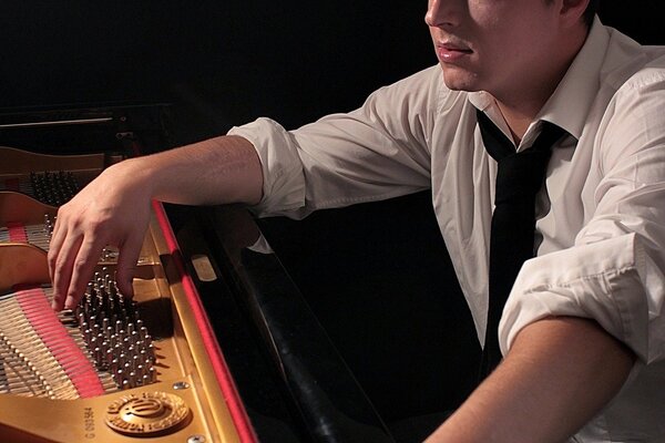 20121025141537757202