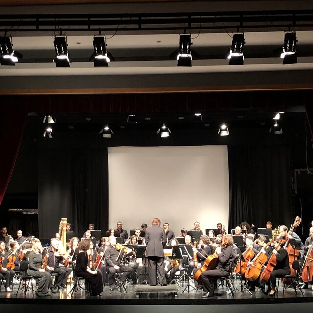 Orquestra Filarmonia das Beiras - Maestrina convidada Juliana Sousa Santos