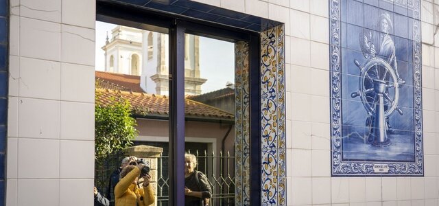 cmi_maioridade_azulejo