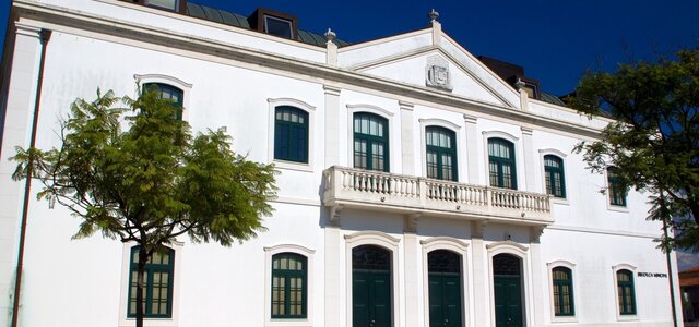 biblioteca_municipal_olb