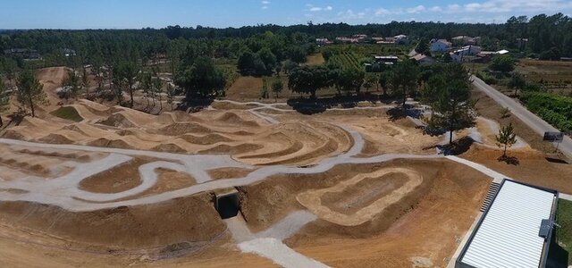 fotos_pista_1_1_725_900