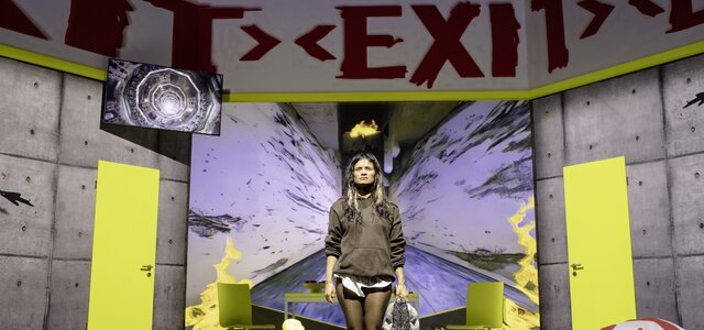 angela__a_strange_loop__9___julian_roder