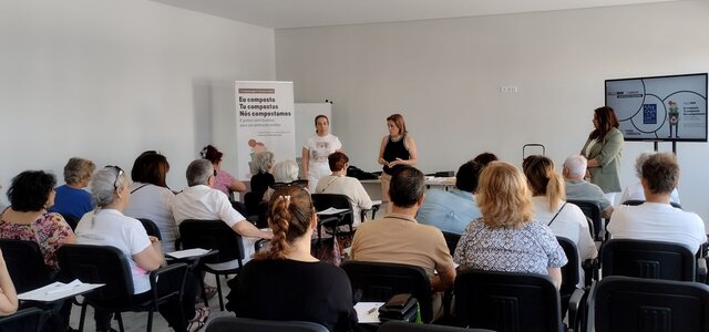 assinatura_dos_acordos_de_participacao_na_compostagem_comunitaria