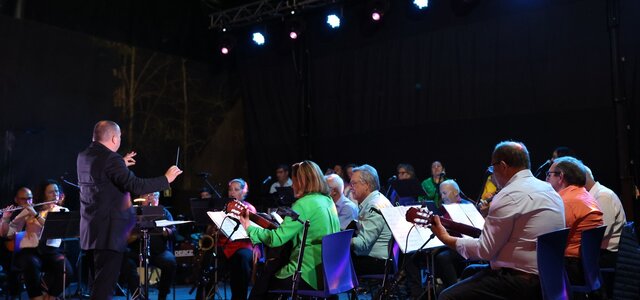 orquestra_desigual_bairrada___foto