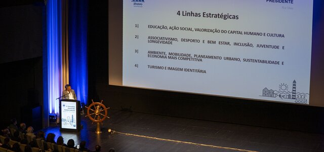 reuniao_geral_com_colaboradores