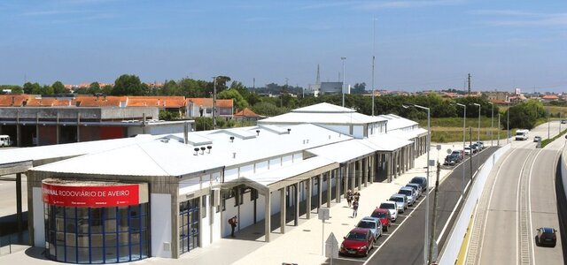 terminal_autocarros_1_1024_2500