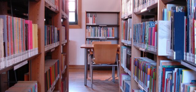 biblioteca_mun__olb