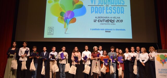 entrega_premios_merito_escolar_