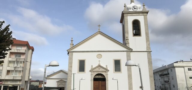 igreja_matriz_de_oliveira_do_bairro