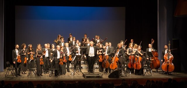 nws_2019_403_0110_cult_anonovo_reis