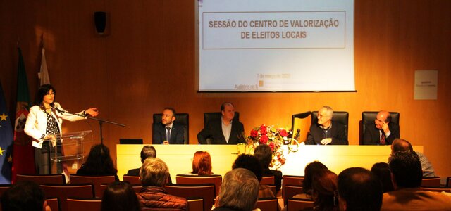 sessao_eleitos_locais