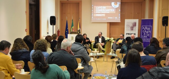 cafe_com_comerciantes