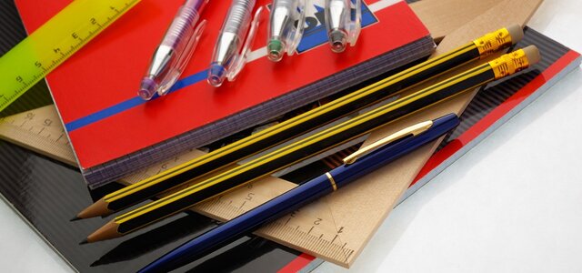 pencils_4857736_1920