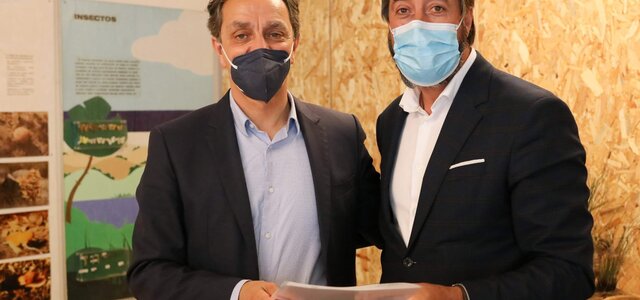 196054274_3979544315457214_3178242645552622208_n