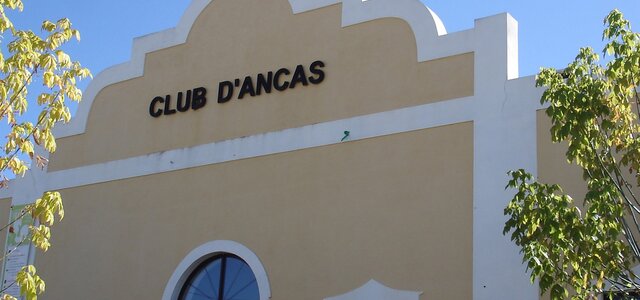 1_club_de_ancas___foto_edificio_instituicao__1_