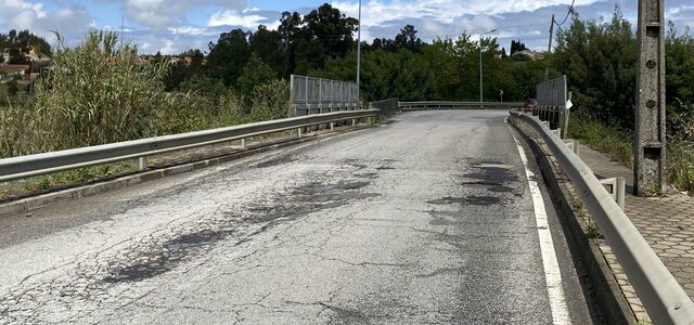 passagem_superior_sobre_linha_do_norte