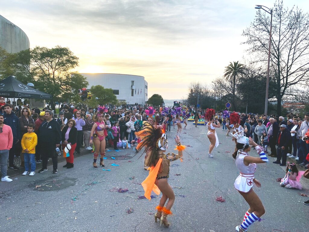 desfile_de_carnaval_oliveira_do_bairro_2024__8_