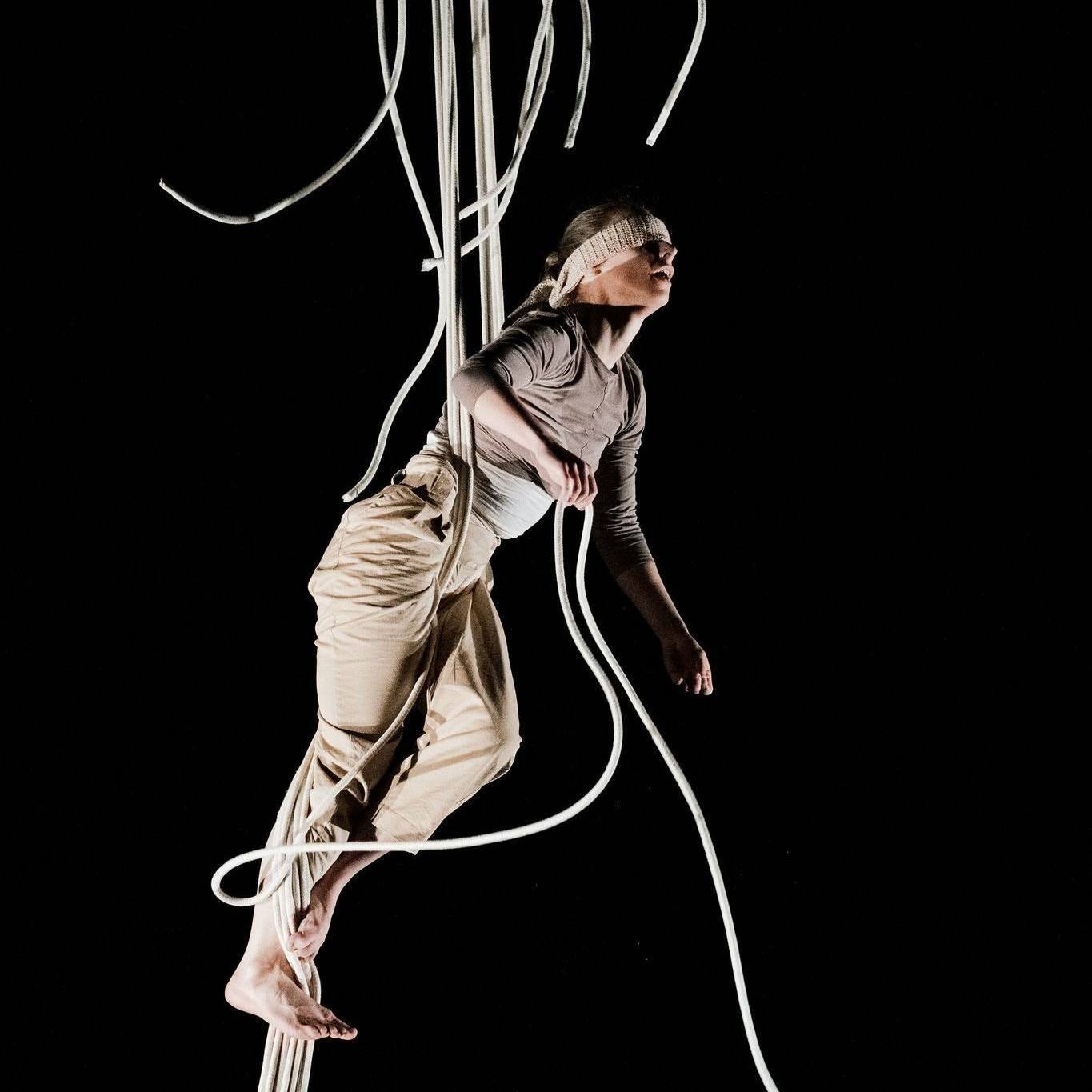 Dora Komeda_Cred_Simon Iringó