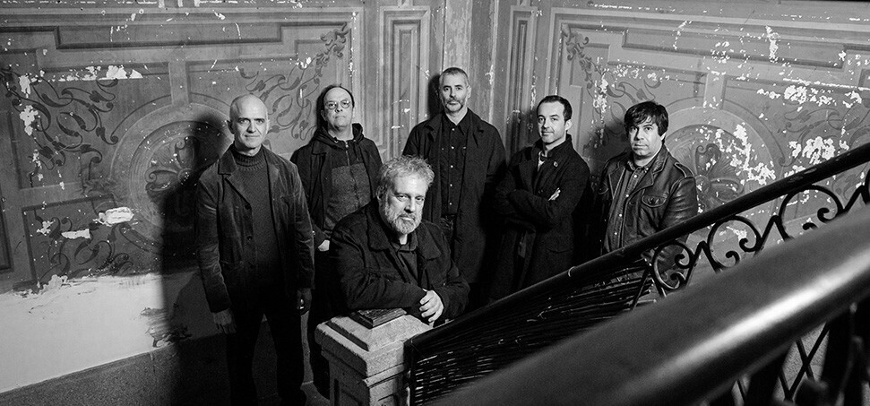 mao_morta_viva_la_muerte_img6638a90209717