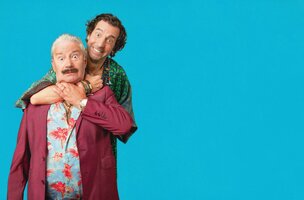 amigos_da_treta___fundo_liso