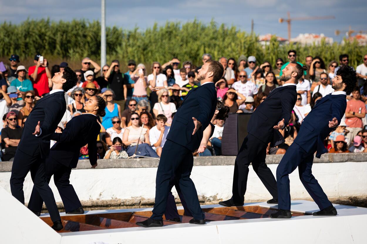 dia_19_theweightofwater___0005