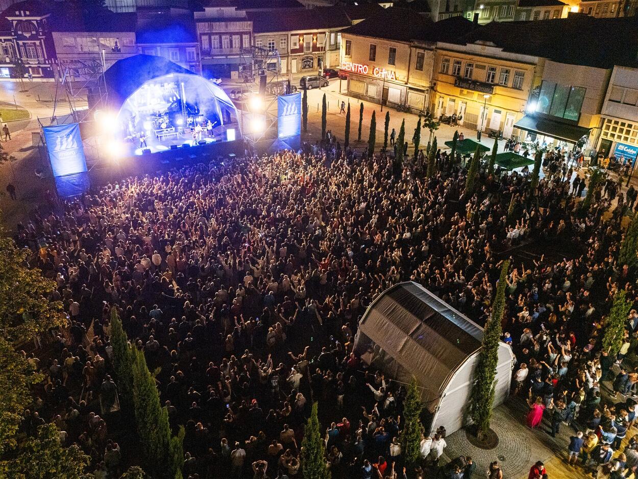 Cerca de 16 mil pessoas passaramFestival Cabelos Brancos 2025 (11)
