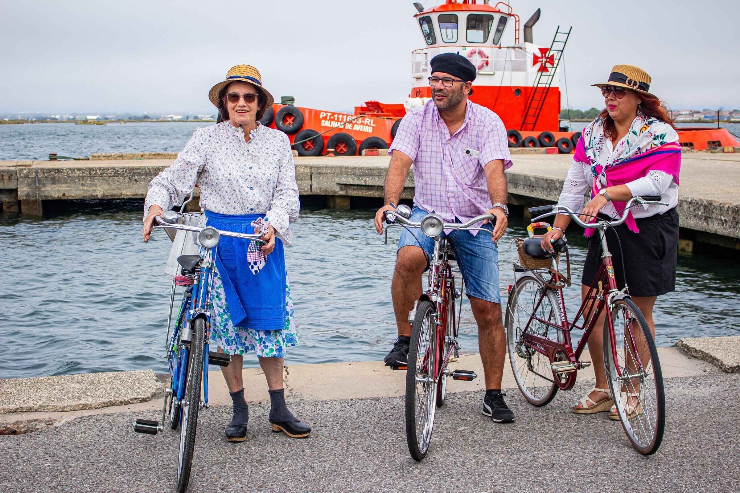 “Volta aos Cais em Pasteleira” premeia  a melhor “farpela” e a melhor “pasteleira” no Festival do...