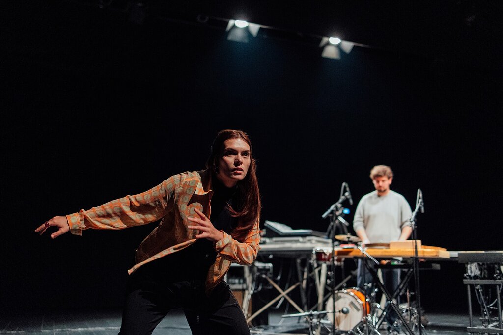 Devo Dançar No Escuro