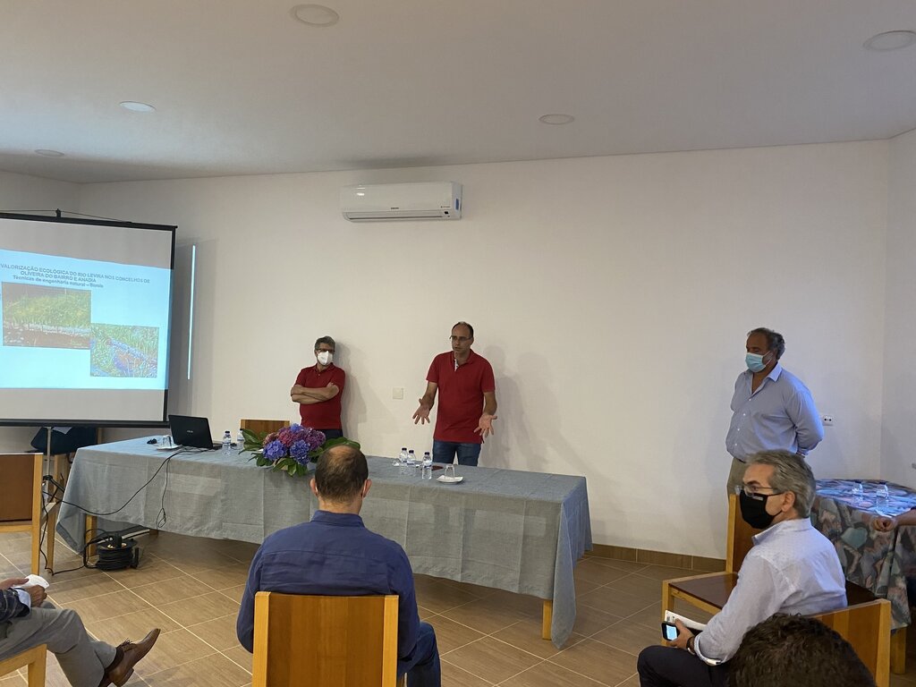 Sessão Sensibilização rio Levira