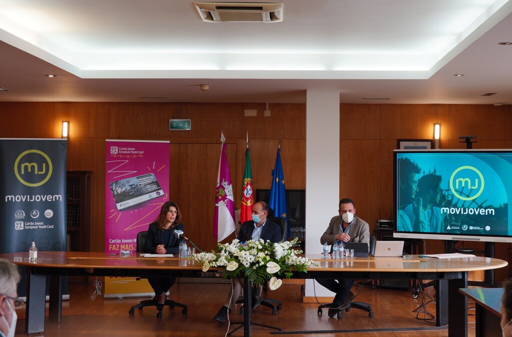 Assinatura Acordo Cartão Jovem