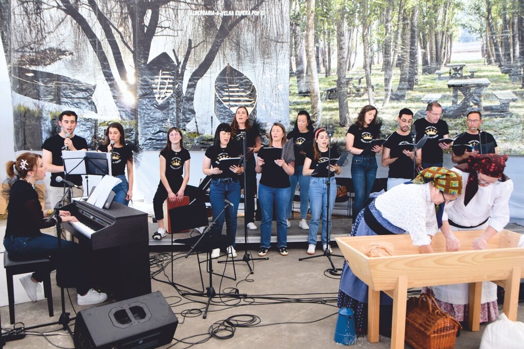 GRUPO CORAL RAINHA D. TERESA