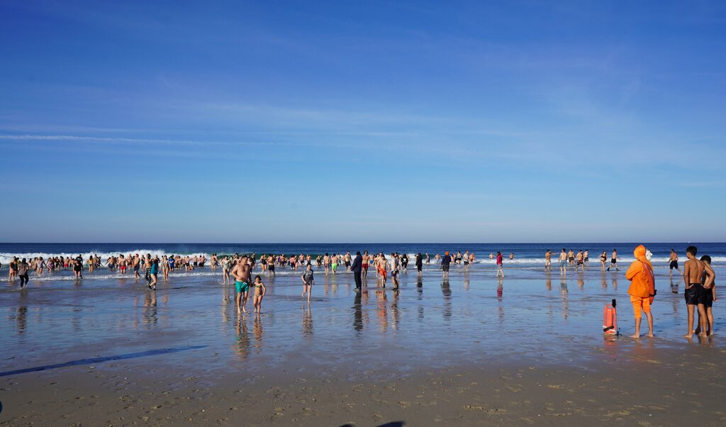 Primeiro Mergulho do Ano na Praia da Vagueira