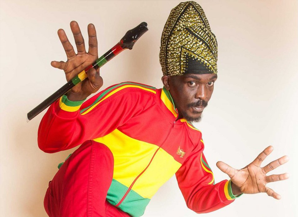 Anthony B :: AgitÁgueda