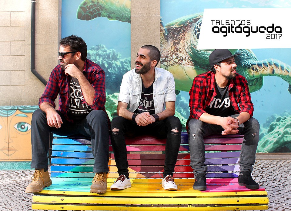 Pinhão – Acoustic Sessions :: AgitÁgueda