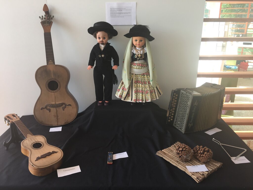 Exposição "o Traje Revisitado", no Posto de Turismo