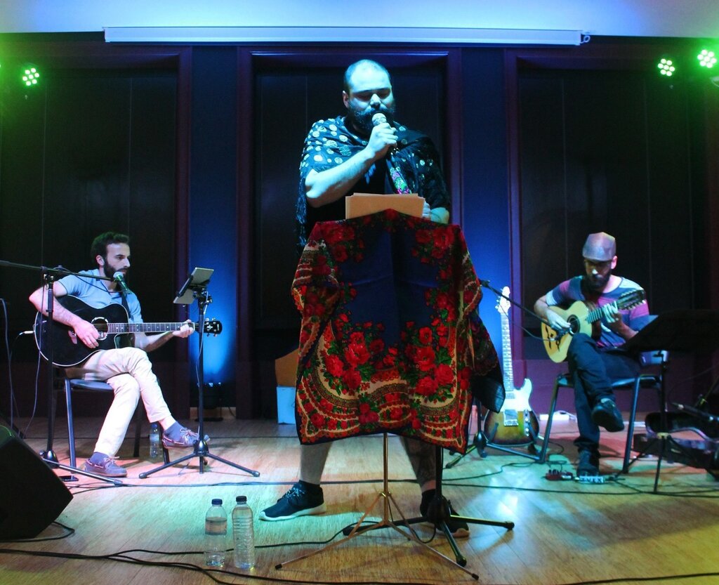 o Homem do Xaile - Quintas das Artes 