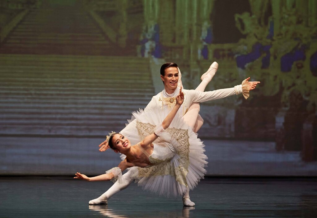 "A Bela Adormecida" do Conservatório Internacional de Ballet e Dança Annarella Sanchez  