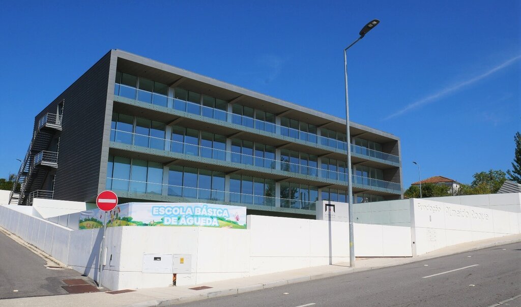 Escola provisória das Chãs está a funcionar em pleno