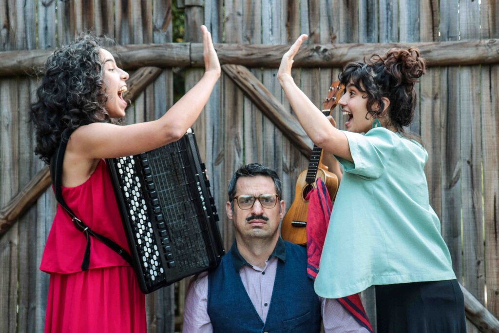 “Coletânea Estefânia” traz canções de amores e humores ao Cineteatro Alba