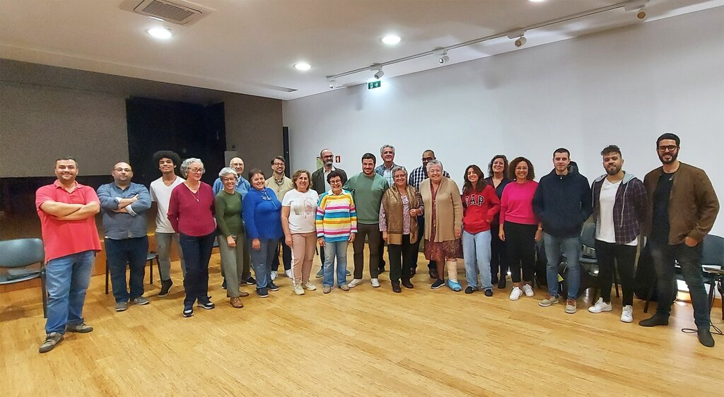 LUÍS TRIGACHEIRO ATUA COM O CORO DE SANTA MARIA DA MURTOSA