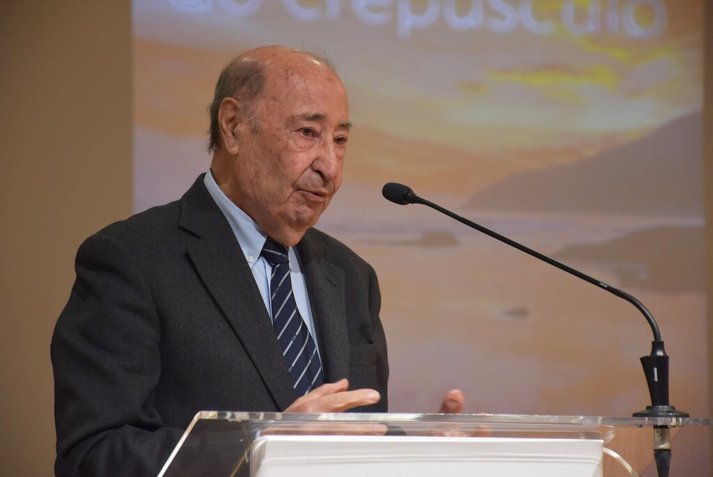 PINHO NENO APRESENTOU “SONS DO CREPÚSCULO” NA OFICINA DE ARTES