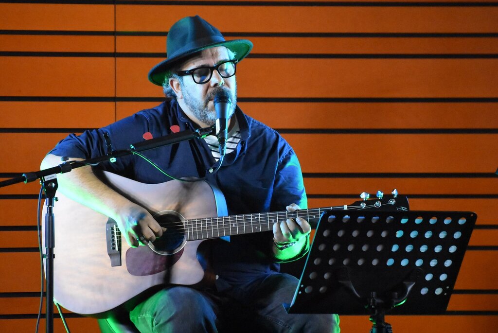 BRUNO PATO TROUXE CLÁSSICOS NACIONAIS À “MÚSICA NO MUSEU”