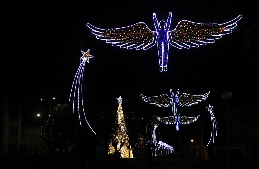 ILUMINAÇÕES DE NATAL EMBELEZAM O CENTRO DO CONCELHO E AS CENTRALIDADES DAS FREGUESIAS