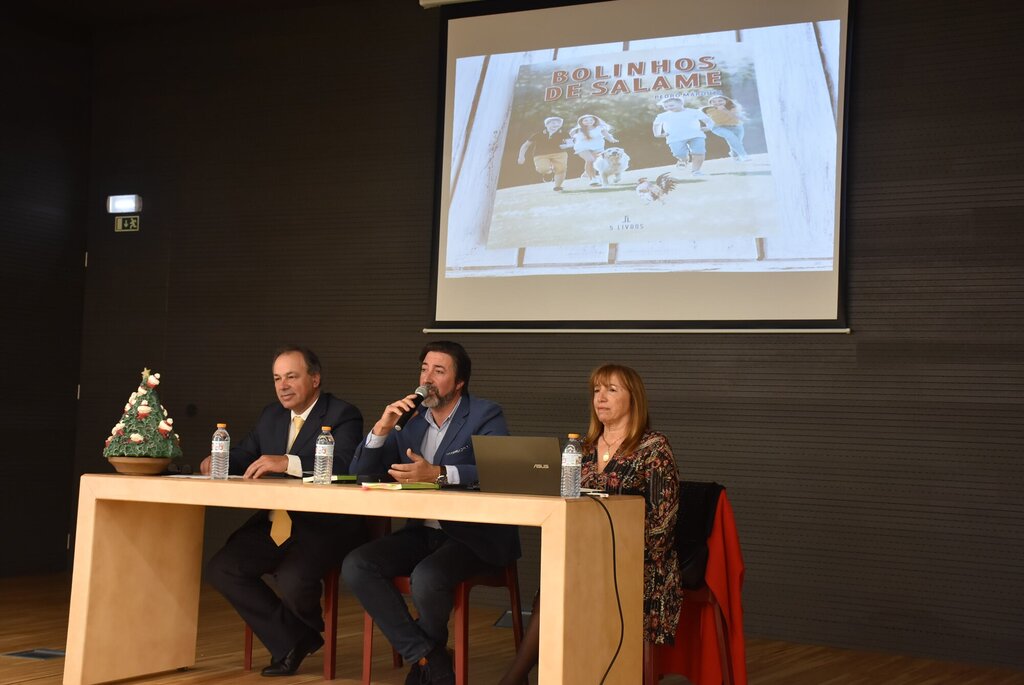  PEDRO MARQUES APRESENTOU “BOLINHOS DE SALAME” NA ASSEMBLEIA THEATRO DA TORREIRA