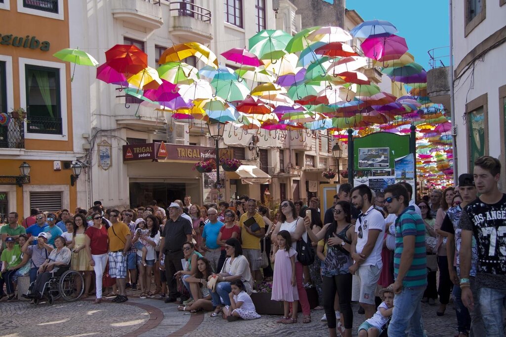 AgitÁgueda arranca com milhares de visitantes