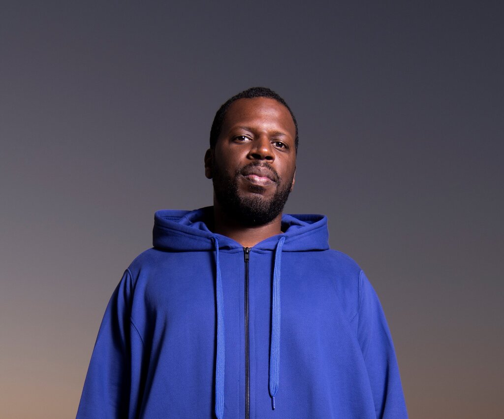 Dino D’Santiago, Tomás Wallenstein e João Baião no Cineteatro Alba