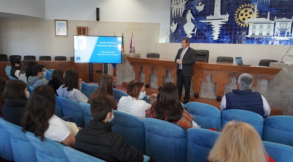 Parlamento dos Jovens de Ílhavo debate a Saúde Mental 