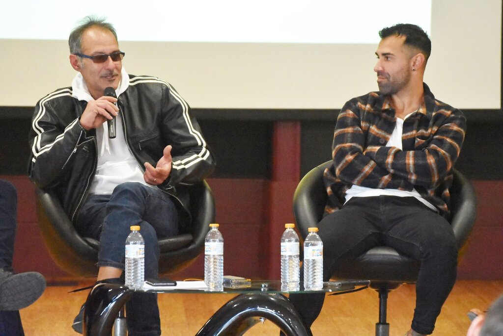 JOSÉ DE OLIVEIRA E EMANUEL OLIVEIRA CONVERSARAM COM AMIGOS E ADMIRADORES NA OFICINA DE ARTES