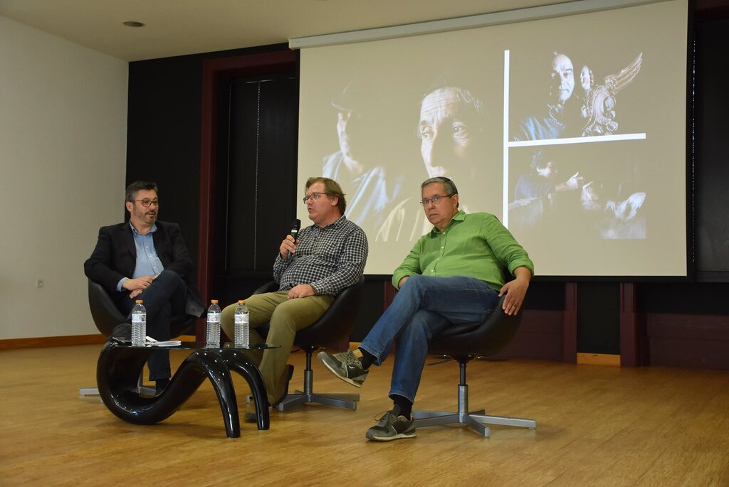 JORGE BACELAR ENCONTROU-SE COM AMIGOS E ADMIRADORES NA OFICINA DE ARTES