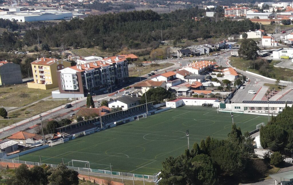 Campo de São Sebastião | Apoio para substituição de relvado sintético